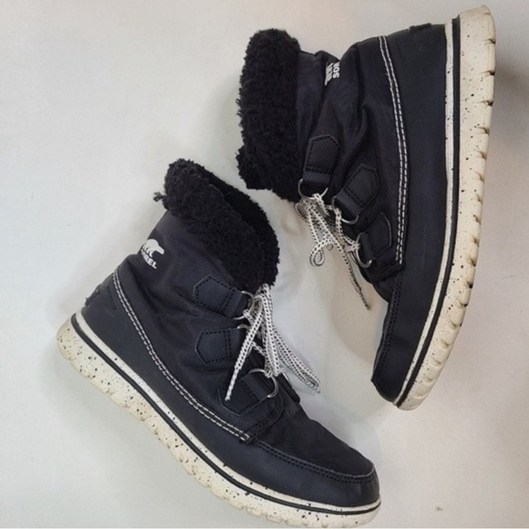 SOREL Women's Cozy Carnival Snow Boot Size US 7.5 EU 38.5 Black Speckled - Picture 1 of 4